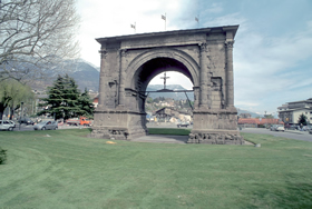 Augusto's arc - Aosta - Credit - Fototeca ENIT - Vito Arcomano