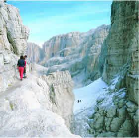 the Bocchette climbing path - Credit - APT Dolomiti di Brenta - Altopiano della Paganella